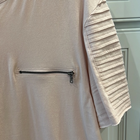 Casual Tee - Picture 4 of 5